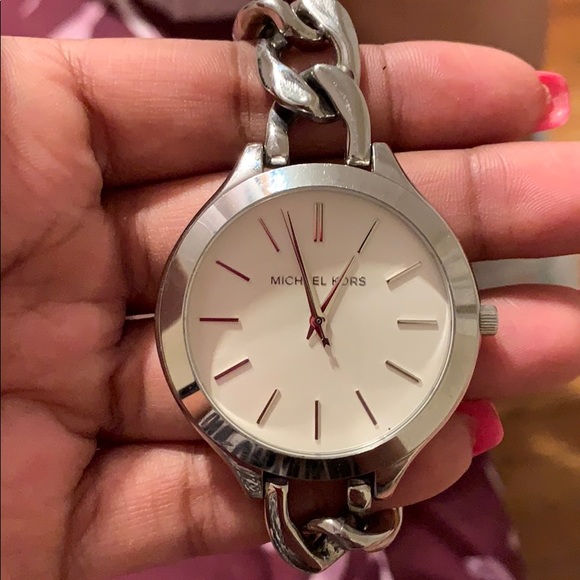 Michael Kors watch - Picture 1 of 2